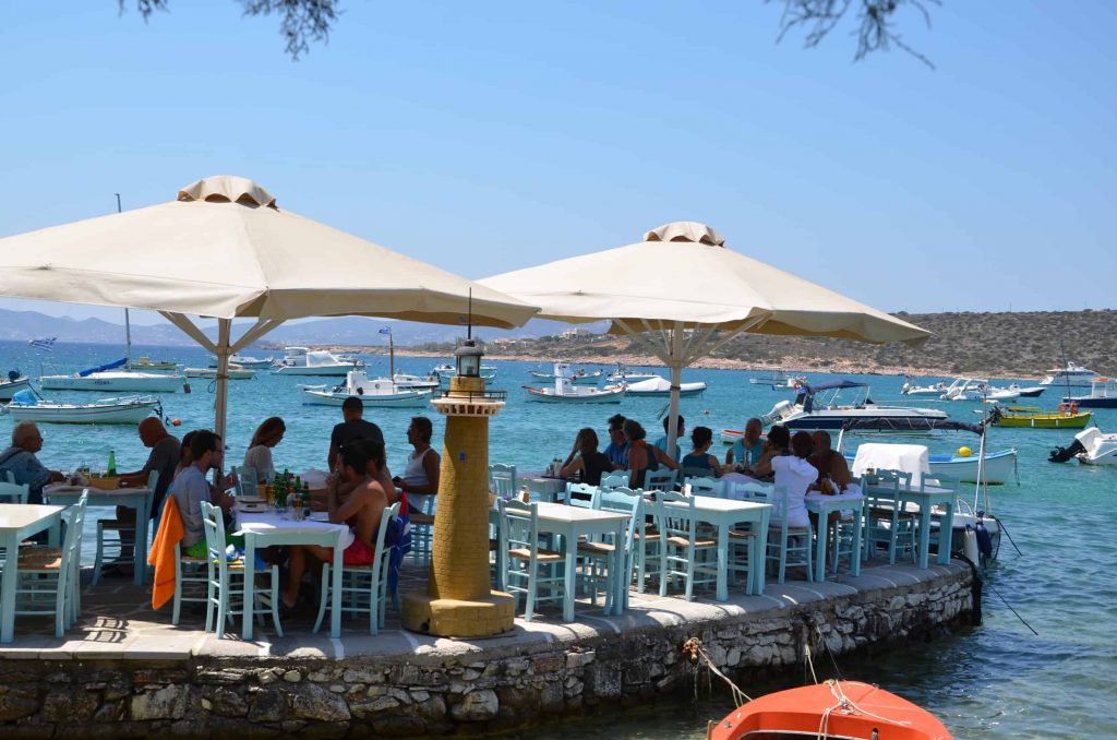 Pranzo sul mare ad Aliki